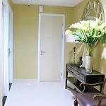 Zen Rooms Pasar Ikan Losari