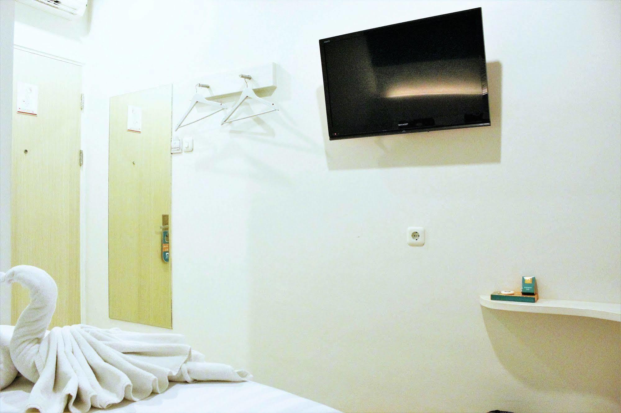 Zen Pasar Ikan Losari Hotel