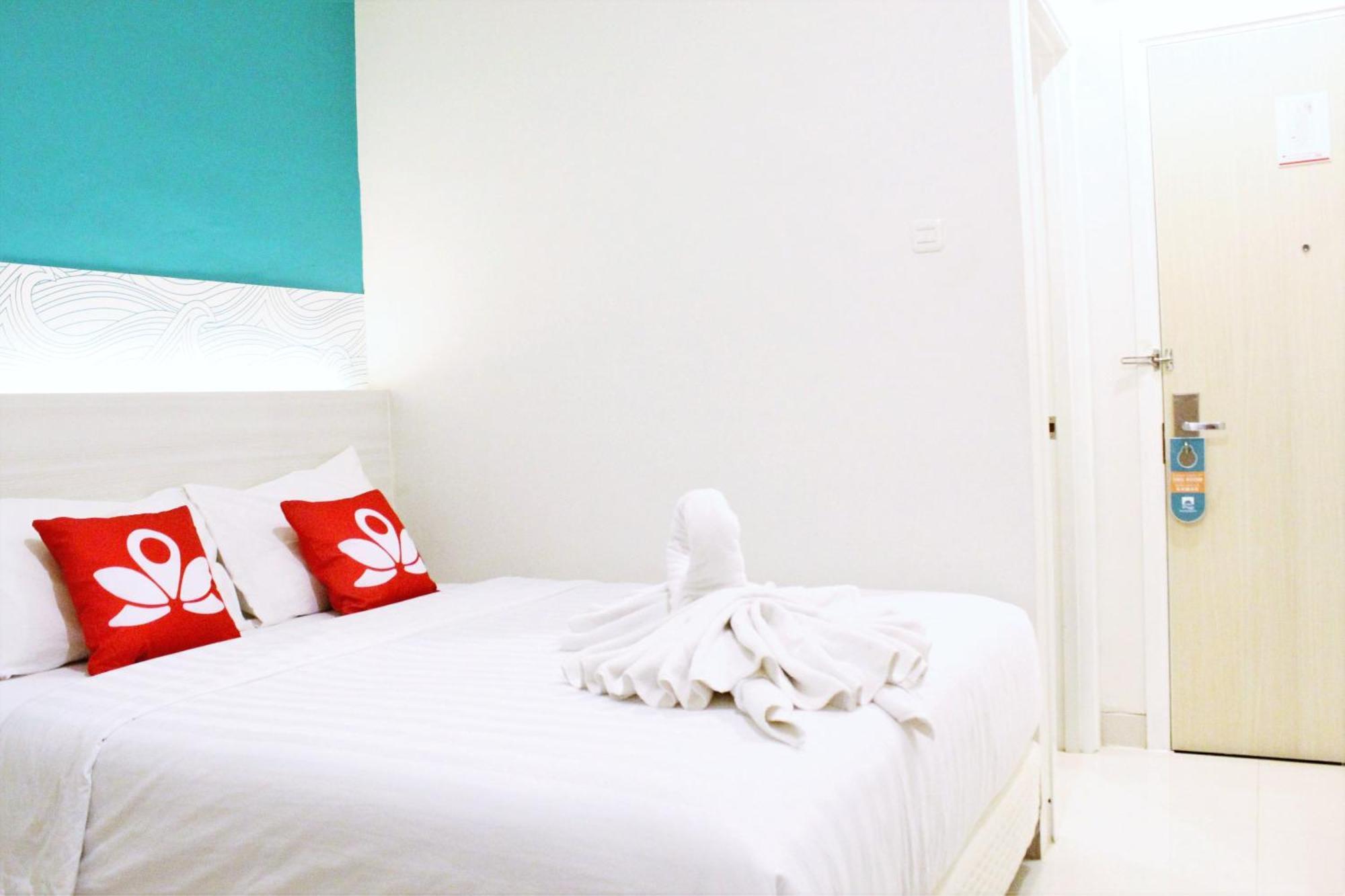 Zen Pasar Ikan Losari Hotel *